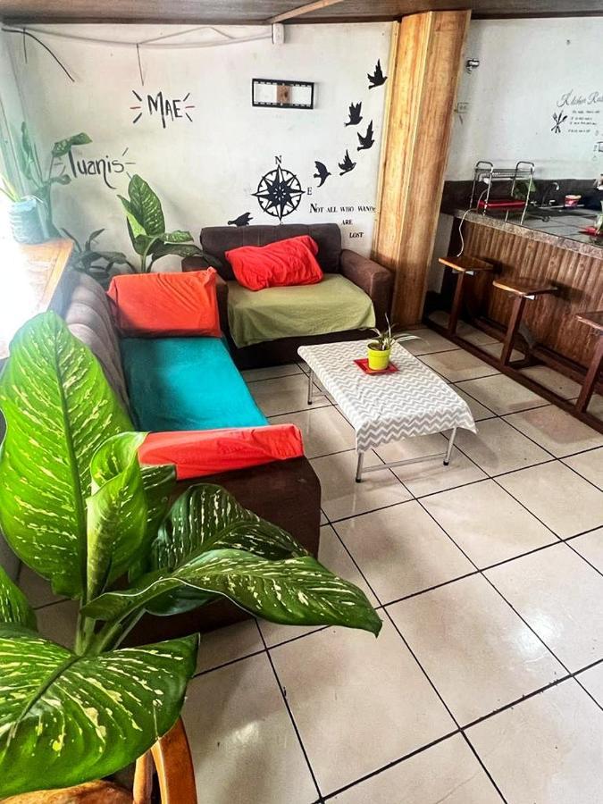 Bato'S Hostel Quepos Ngoại thất bức ảnh